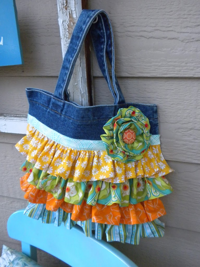 Jeans Bucket Bag Tutorial ~ DIY Tutorial Ideas!