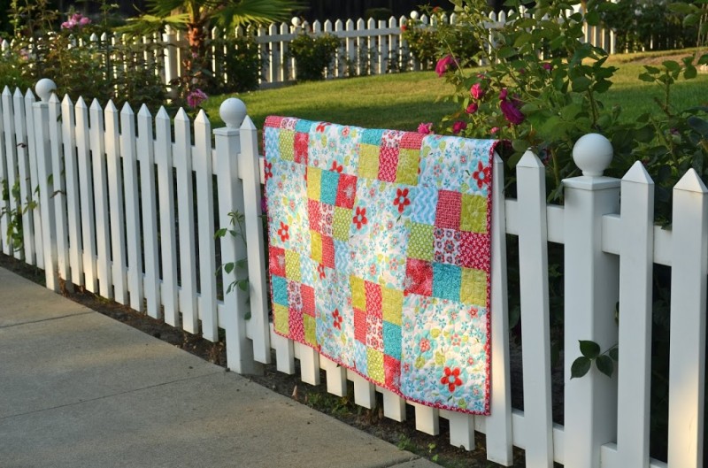 “9-Patch Big Block” a Free Picnic Quilt Pattern designed by Amanda from Jedi Craft Girl