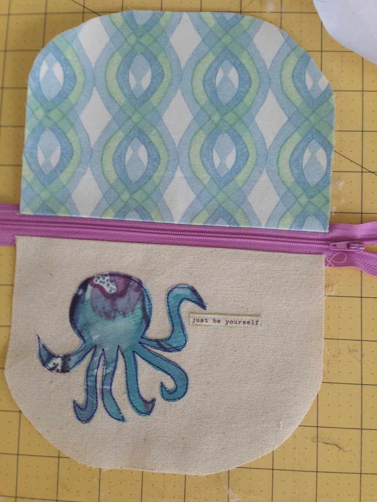 Octopus #5 zipper pull