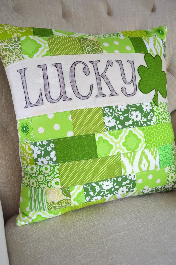Lucky St. Patrick's Day Pillow | Easy St Patrick’s Day Decorations | Sewing Projects | Featured