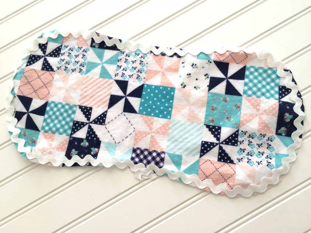 riley_blake_flannel_baby_quilt_9