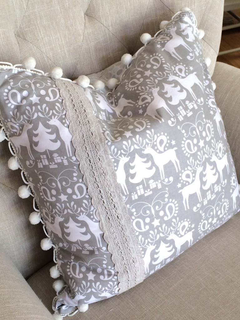 christmas deer pillow 6