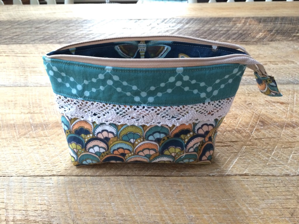 zipper pouch