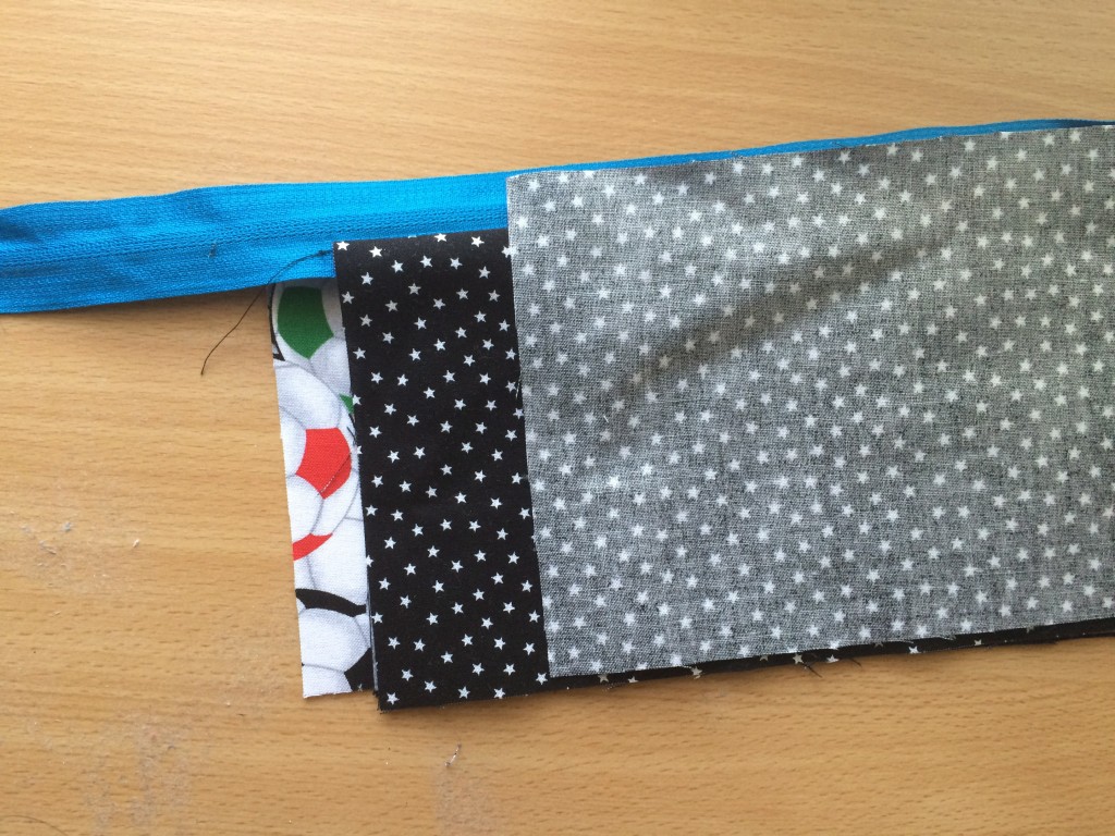 soccer zipper pouch 18