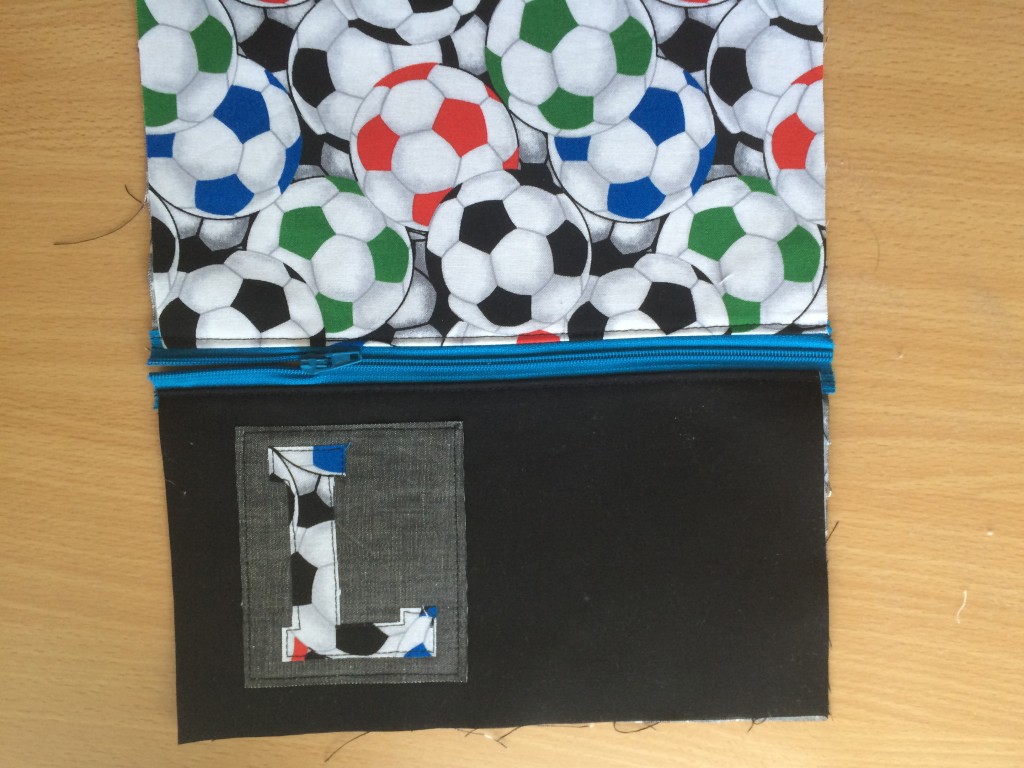 soccer zipper pouch 24