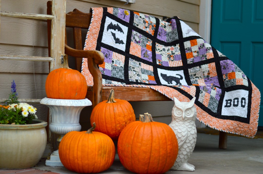 happy haunting halloween quilt 8