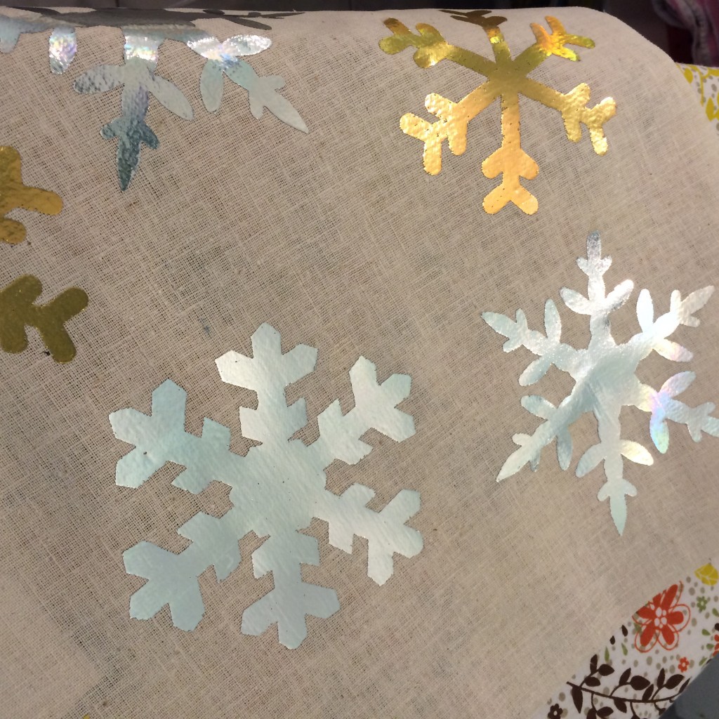 deco foil snowflake sizzix pillow 8