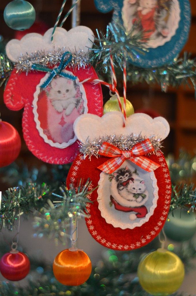 vintage kitty ornament sizzix 3