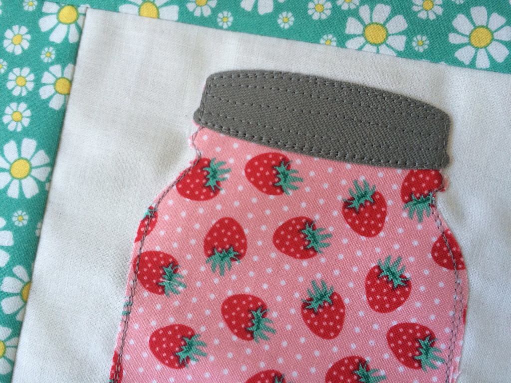 strawberry jam quilt. 16