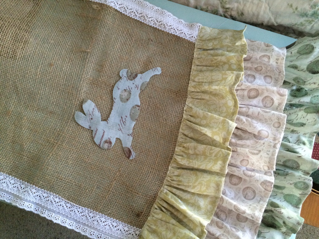 Table Runner: A Cute Rabbit Burlap MIY