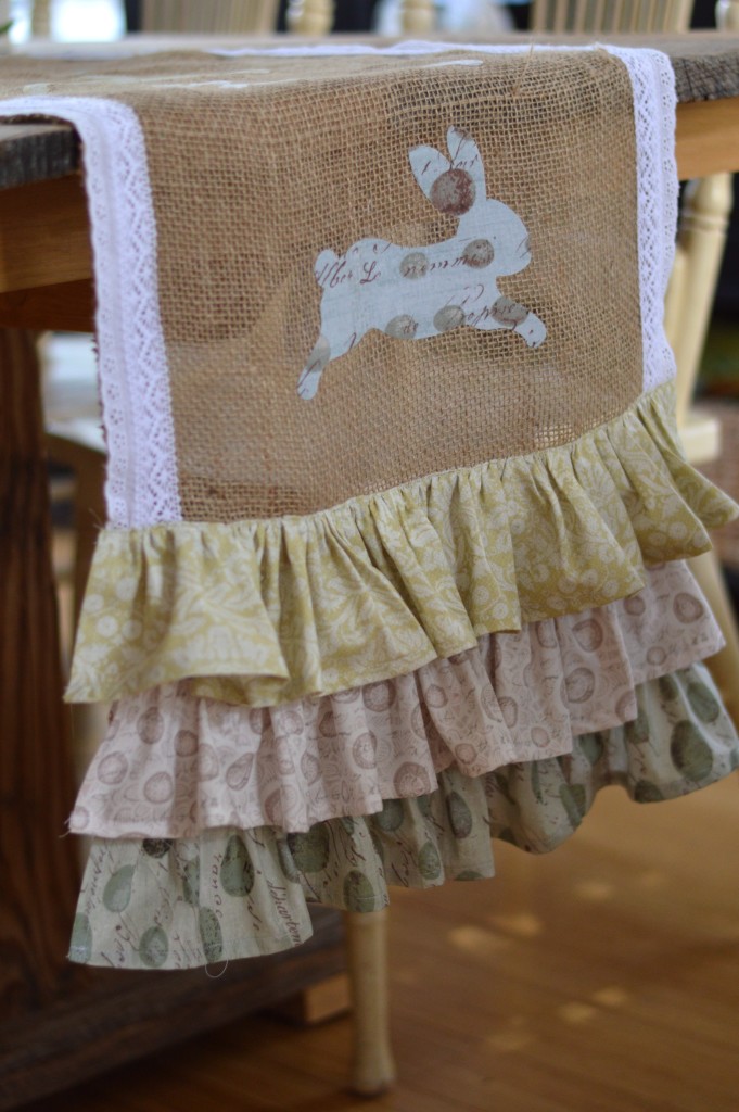 Table Runner: A Cute Rabbit Burlap MIY