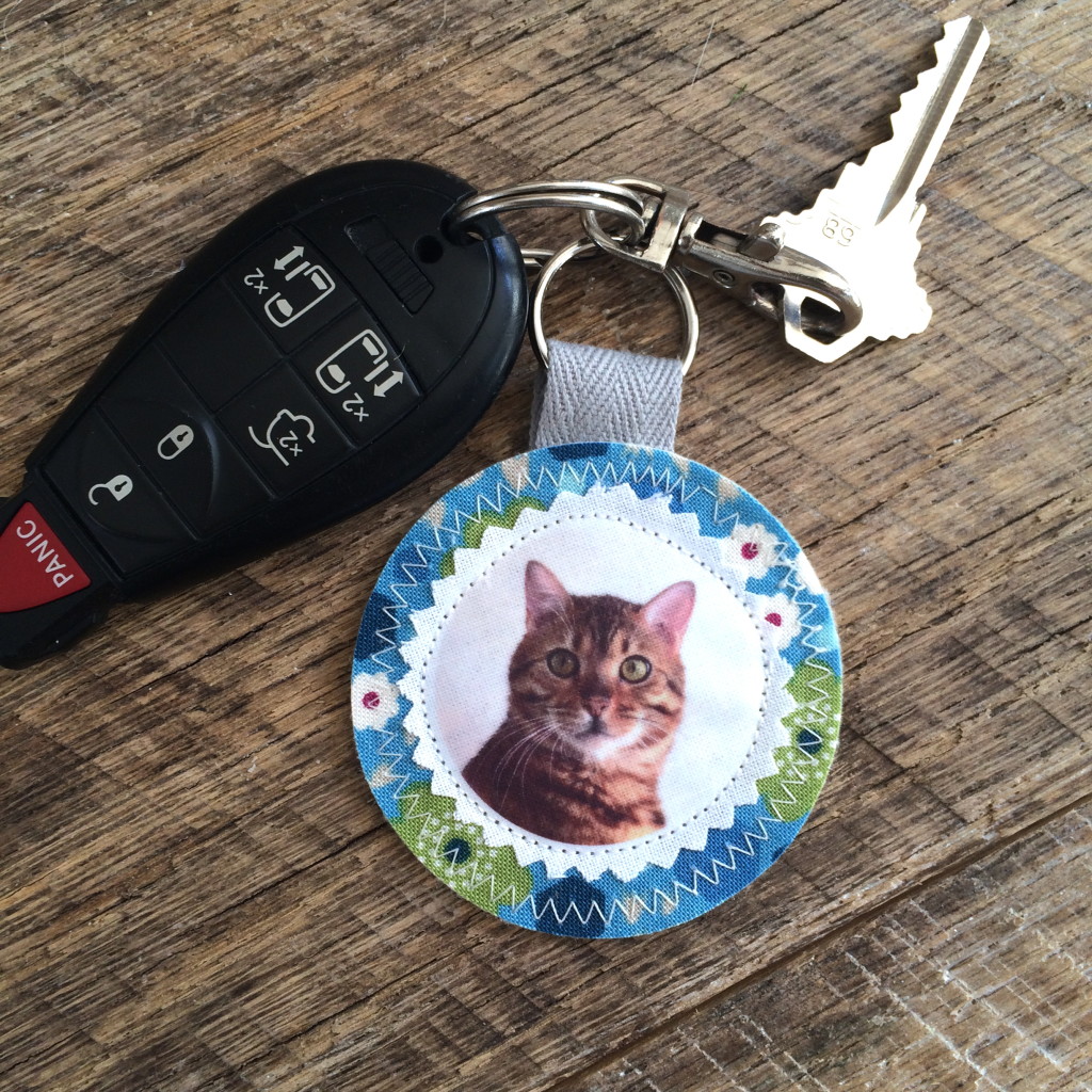 sizzix fabric keychain 13