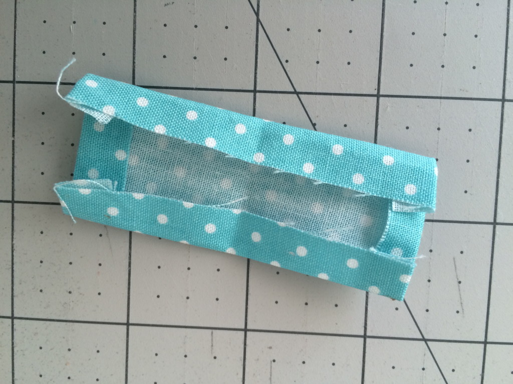 zipper pouch tutorial. 26