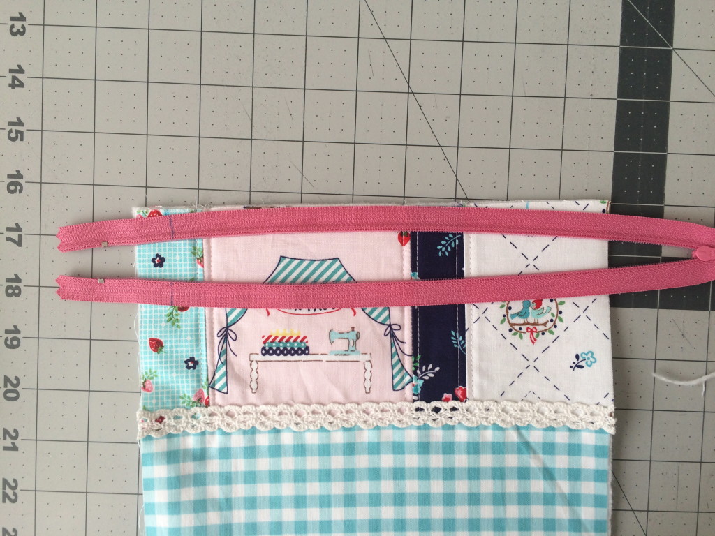 zipper pouch tutorial. 4