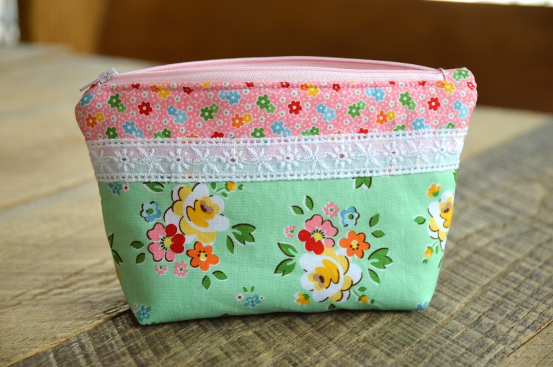 zipper-pouch-3