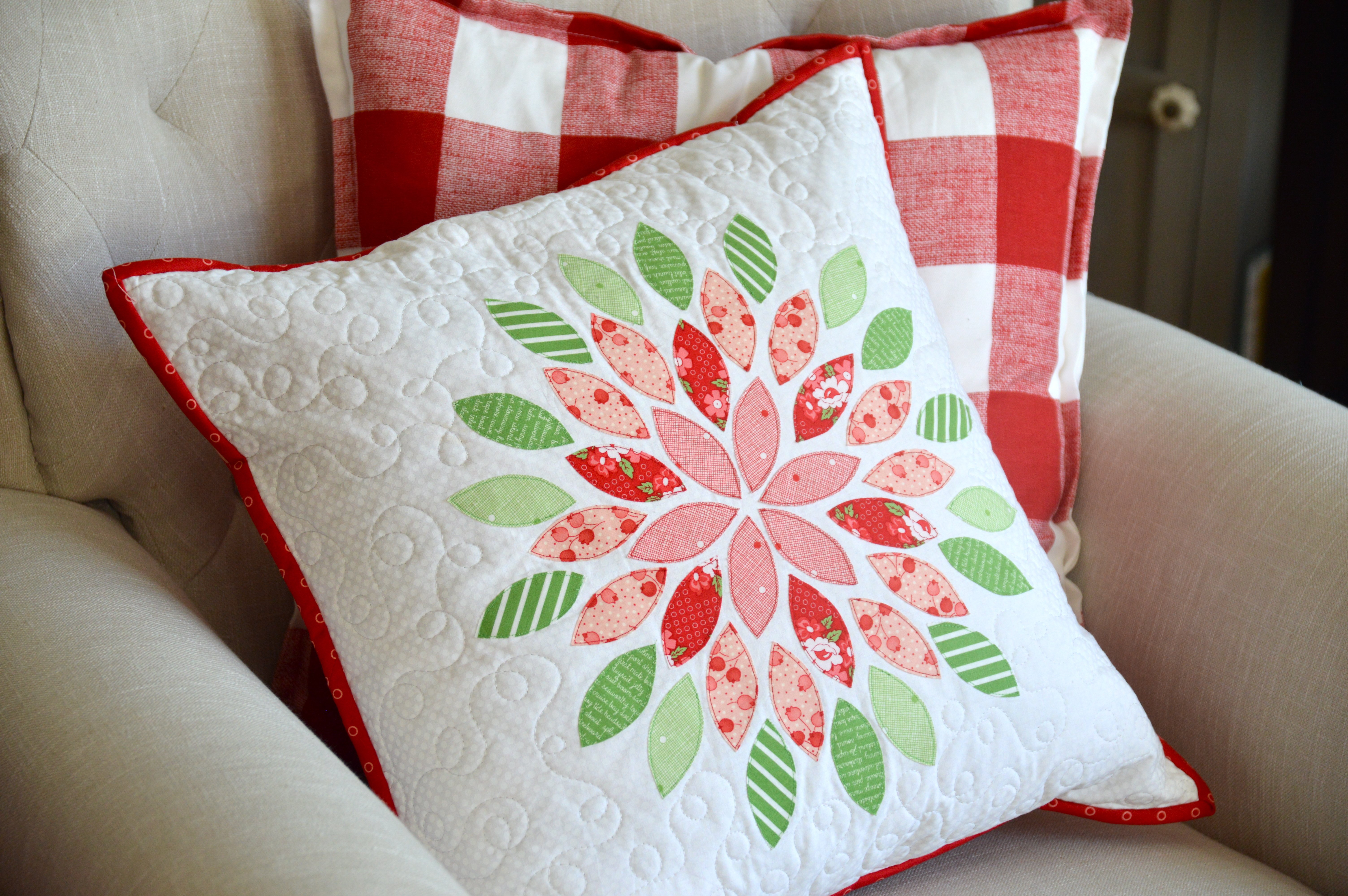 poinsettia-pillow