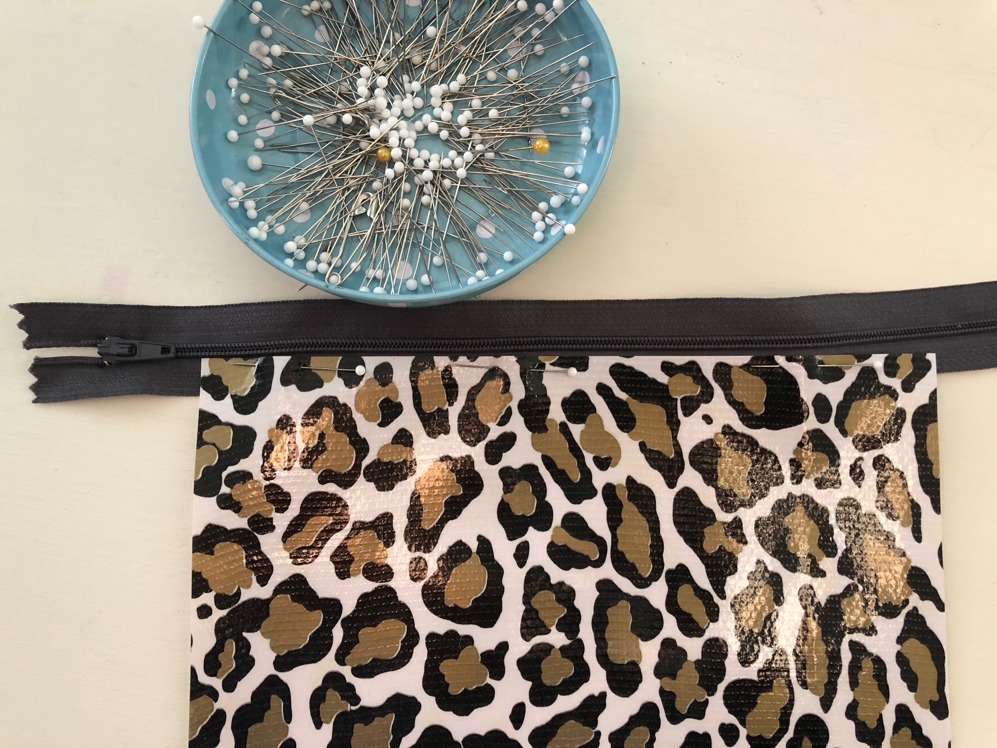 vinyl leopard zipper pouch 2