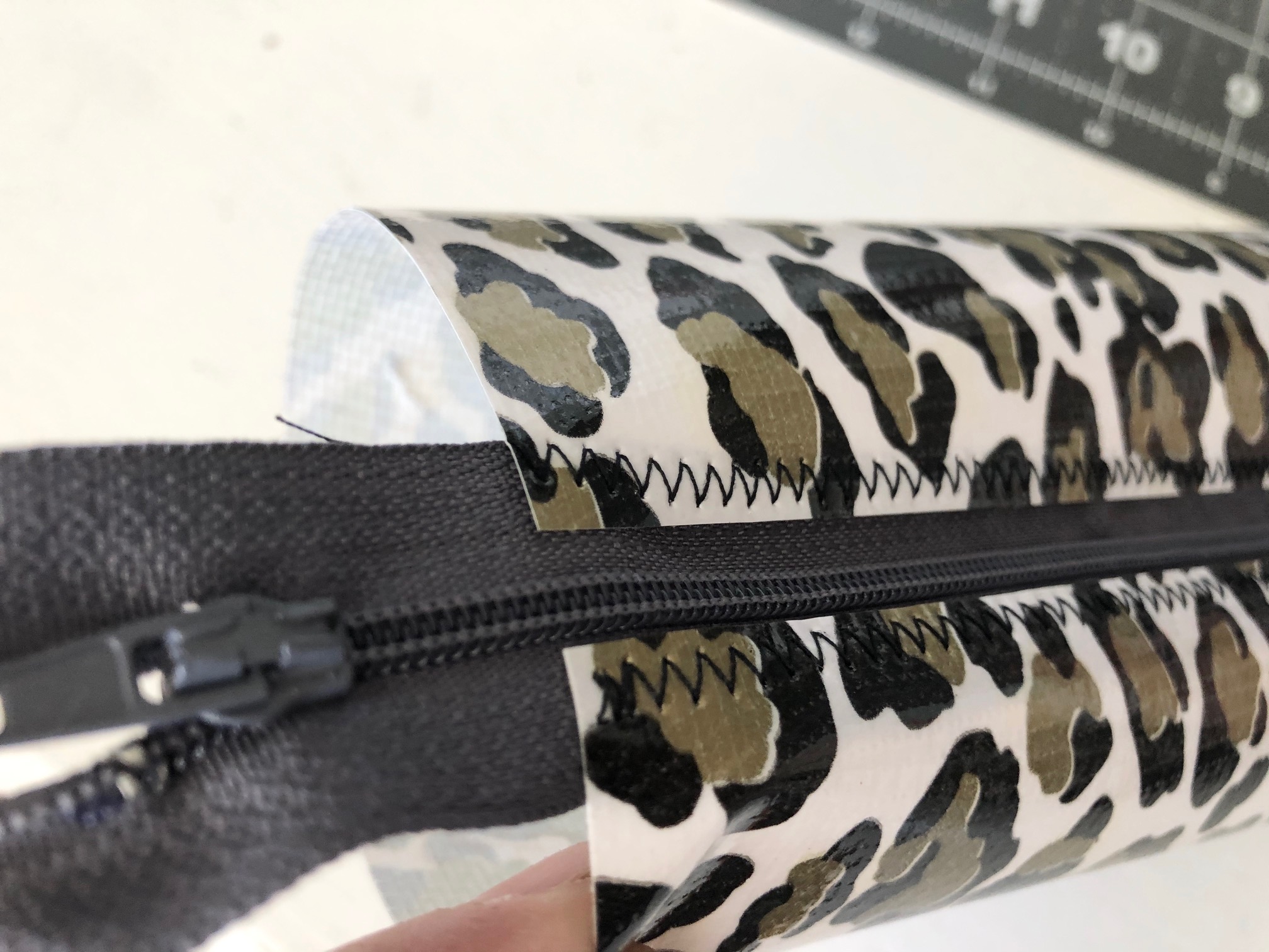 vinyl leopard zipper pouch 3