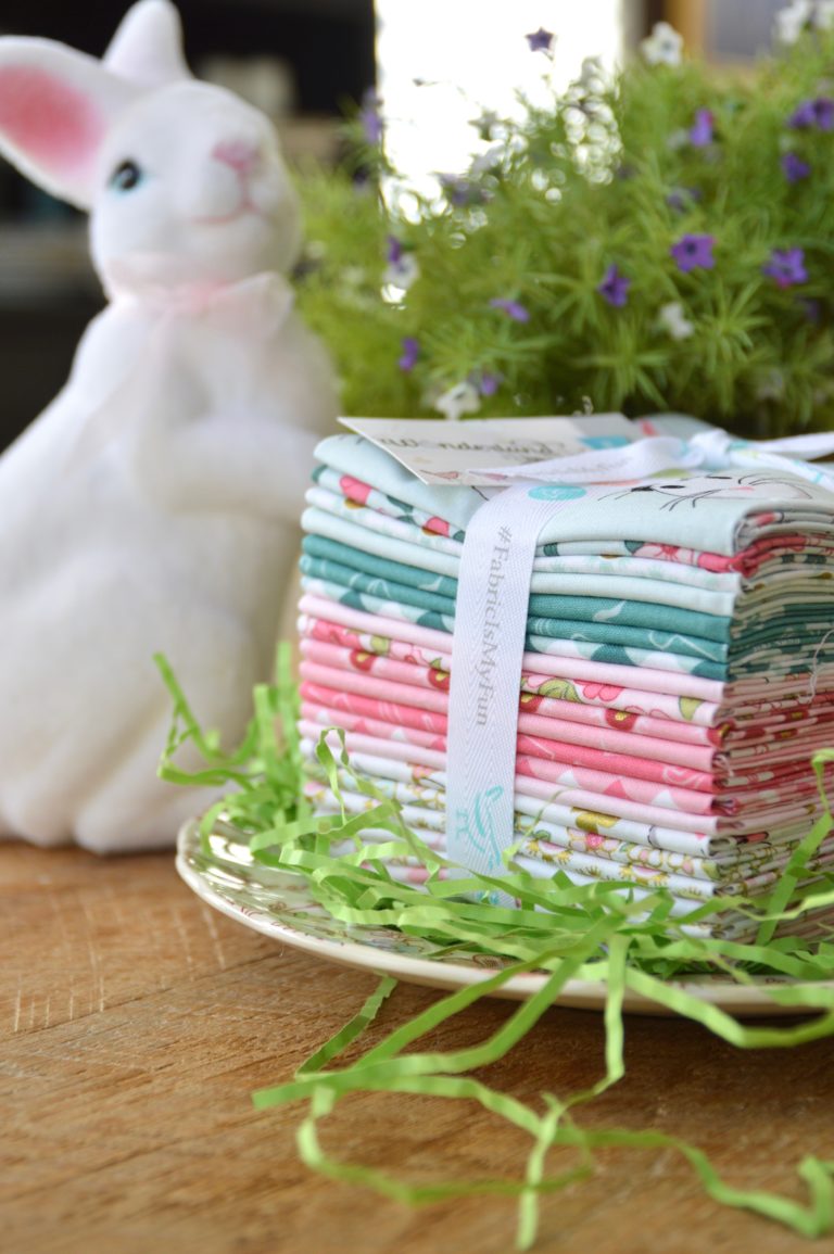 Snoozing Bunny Quilt Set